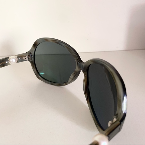 Chanel round tortoise shell Pearl sunglasses main image 4
